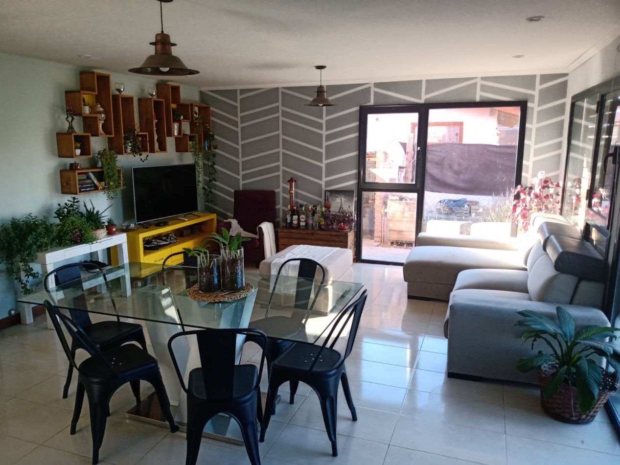 DESTACADA CASA EN VENTA EN BARRIO AMERICA