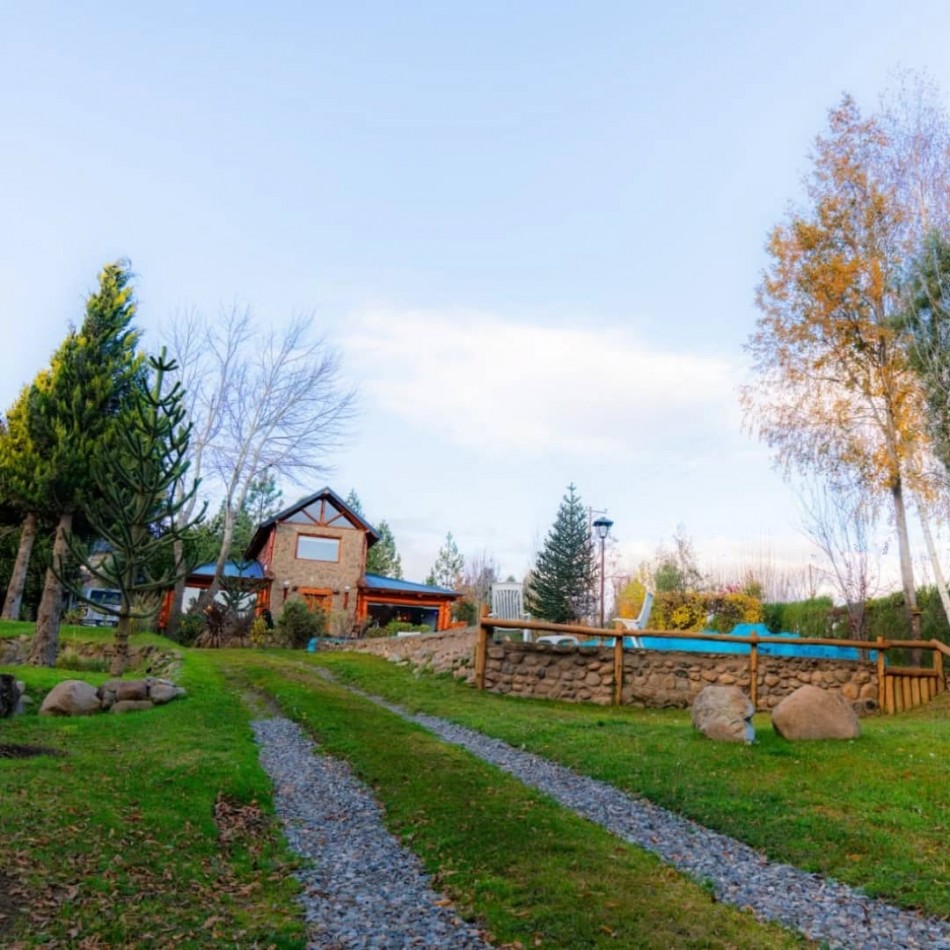 Venta de 2 viviendas en barrio Ruca Hue, San Martin de los Andes, Neuquen