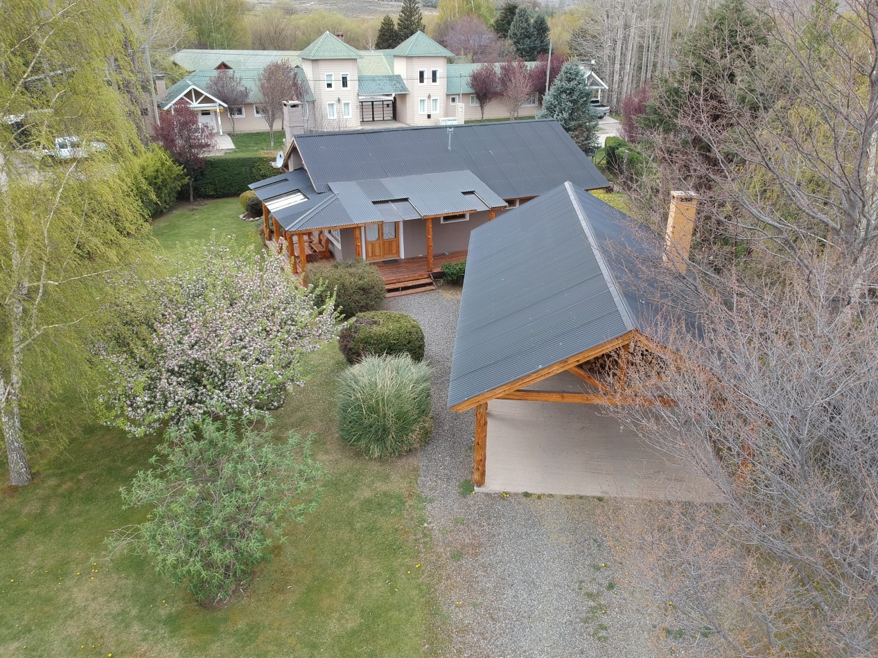 Casa 3 dormitorios a pasos del Rio Chimehuin en Junin de los Andes, Neuquen