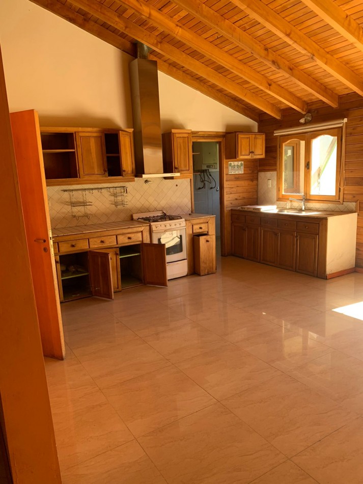 Destacada casa 4 habitaciones, 3 baños en Junin de los Andes, Neuquen