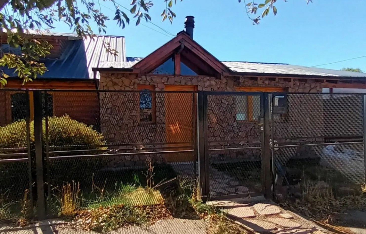 Destacada casa 4 habitaciones, 3 baños en Junin de los Andes, Neuquen