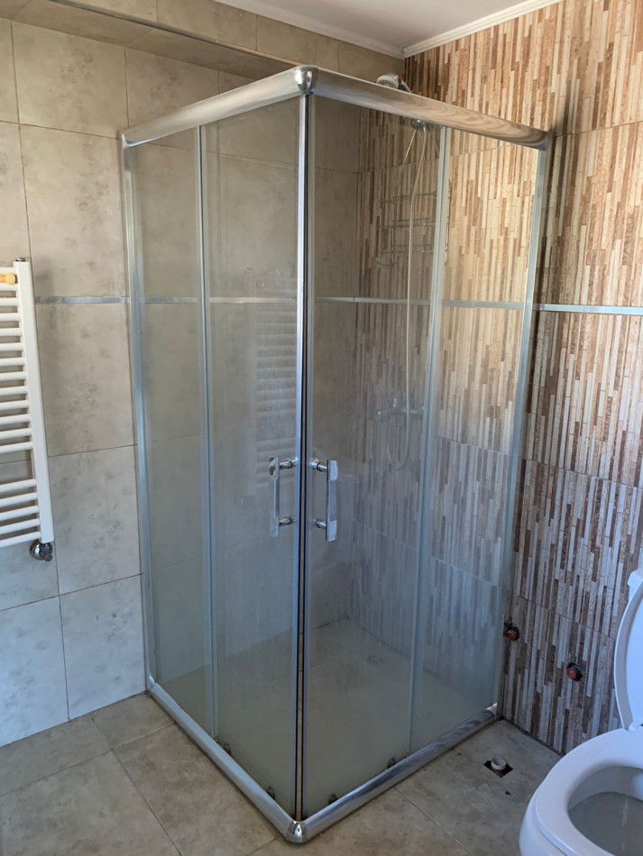 Destacada casa 4 habitaciones, 3 baños en Junin de los Andes, Neuquen