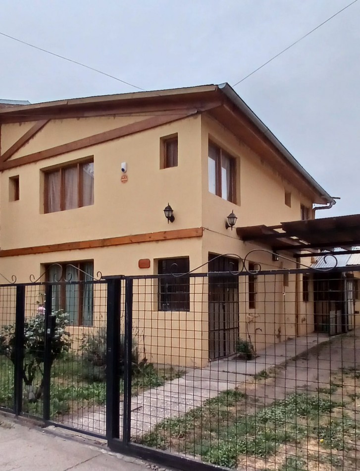 Hemosa casa centrica 3 dormitorios con quincho en Junin de los Andes, Neuquen