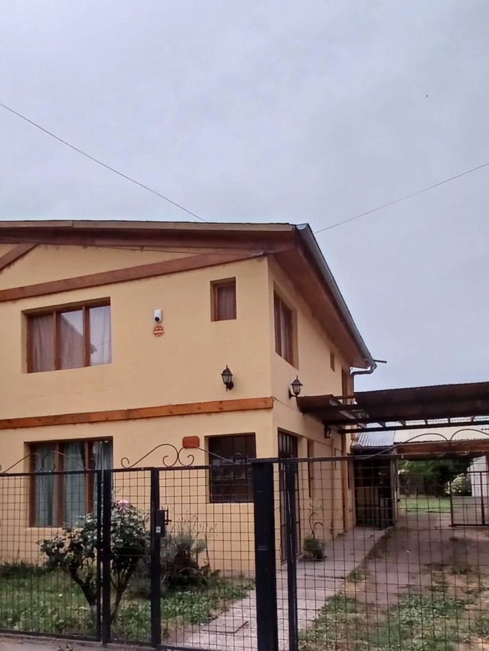 Hemosa casa centrica 3 dormitorios con quincho en Junin de los Andes, Neuquen