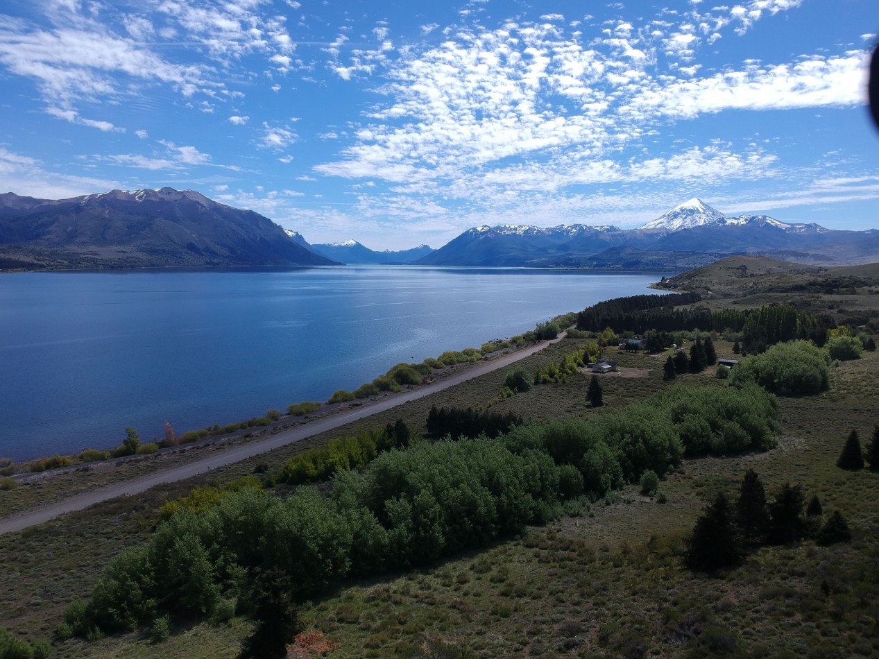 Hermoso Terreno en esquina cerca del Lago Huechulafquen, Junin de los Andes, Neuquen