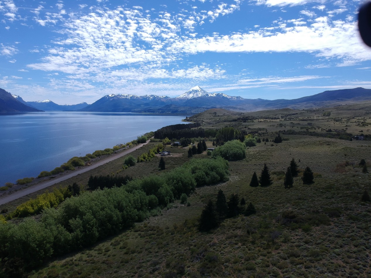 Hermoso Terreno en esquina cerca del Lago Huechulafquen, Junin de los Andes, Neuquen