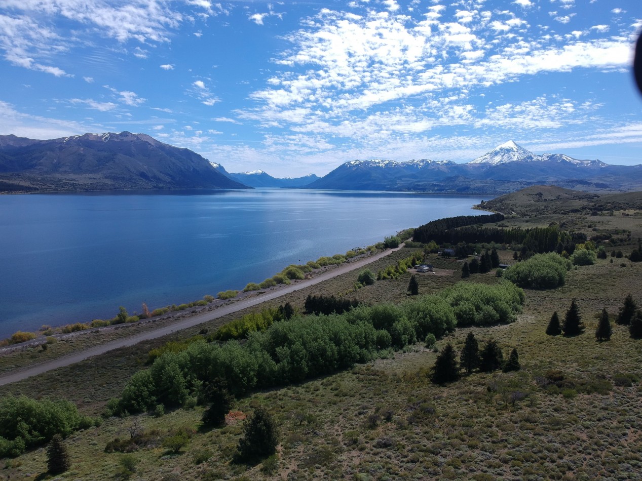 Hermoso Terreno en esquina cerca del Lago Huechulafquen, Junin de los Andes, Neuquen