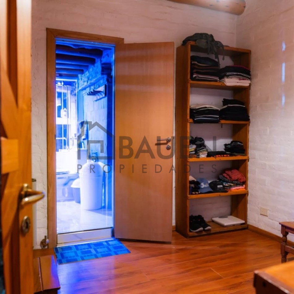 Venta de 2 viviendas en barrio Ruca Hue, San Martin de los Andes, Neuquen