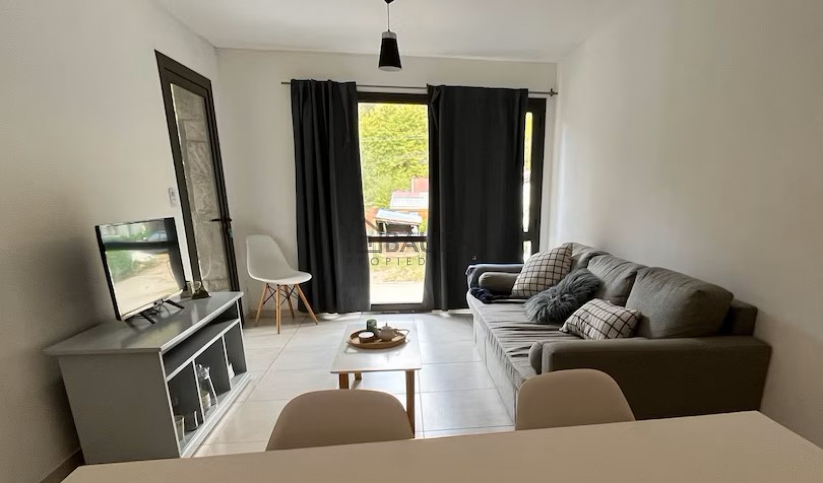 Departamento amoblado dos ambientes 1er piso