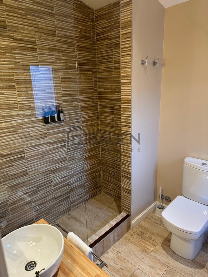Exclusivo departamento amoblado con vista a la montaña