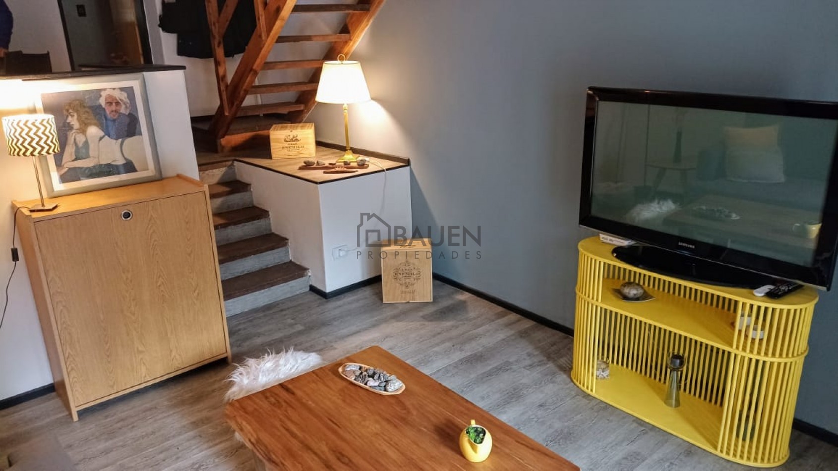 Departamento tipo duplex amoblado a pocas cuadras del centro