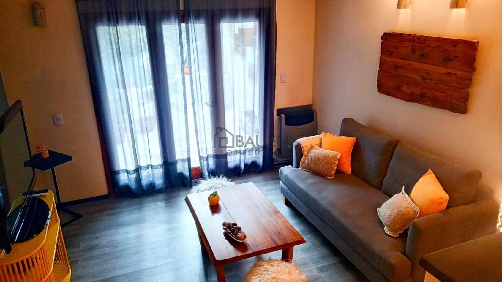 Departamento tipo duplex amoblado a pocas cuadras del centro