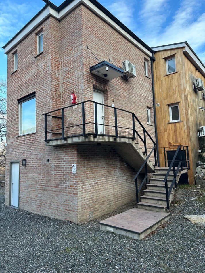Exclusivo departamento amoblado con vista a la montaña
