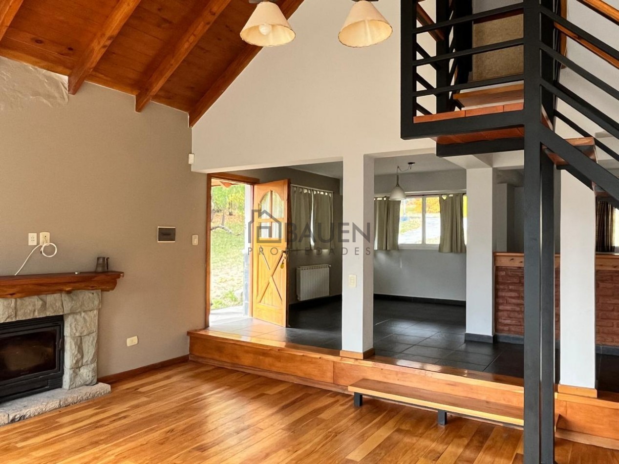 Casa quinta con quincho en ladera del Cerro Piltriquitron