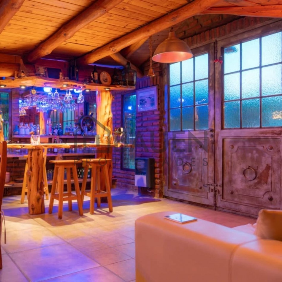 Venta de 2 viviendas en barrio Ruca Hue, San Martin de los Andes, Neuquen