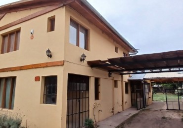 Hemosa casa centrica 3 dormitorios con quincho en Junin de los Andes, Neuquen